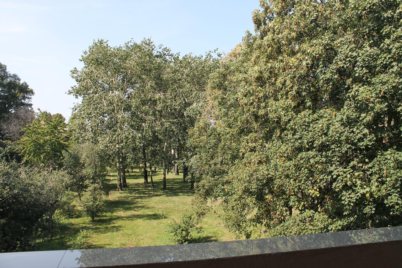 Non-Stop Economy Hotel Boryspil Bagian luar foto