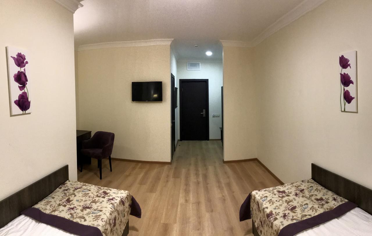Non-Stop Economy Hotel Boryspil Bagian luar foto