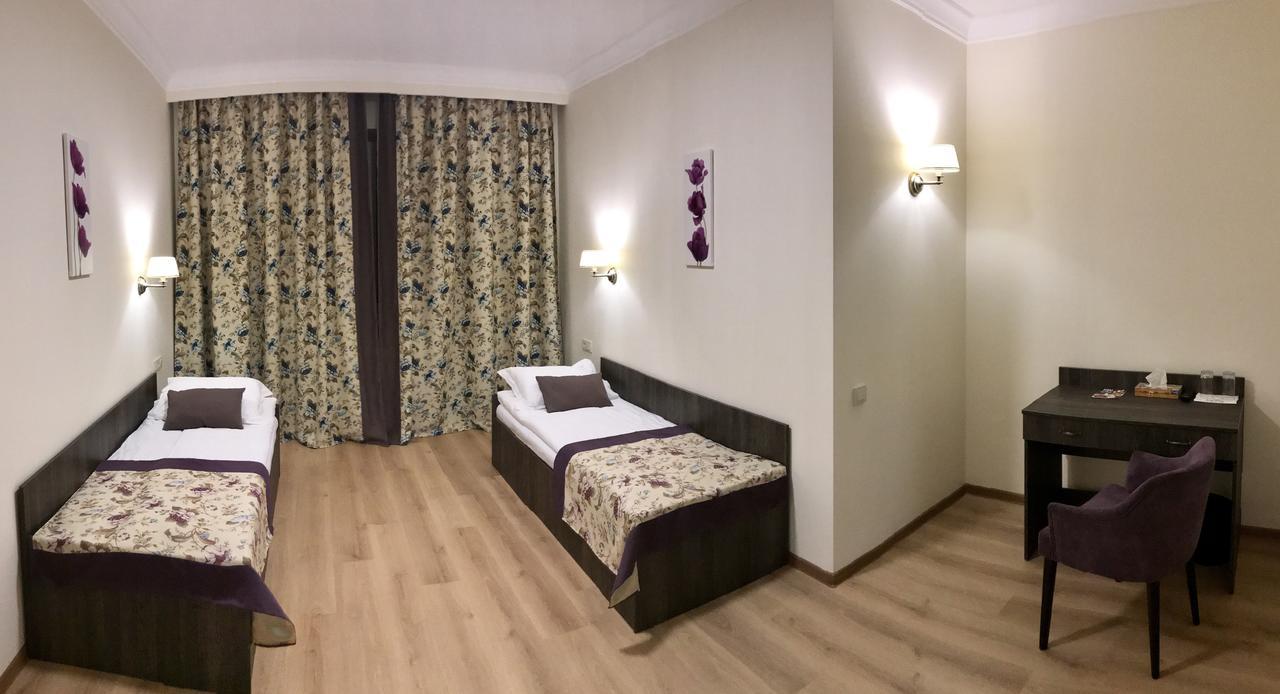 Non-Stop Economy Hotel Boryspil Bagian luar foto